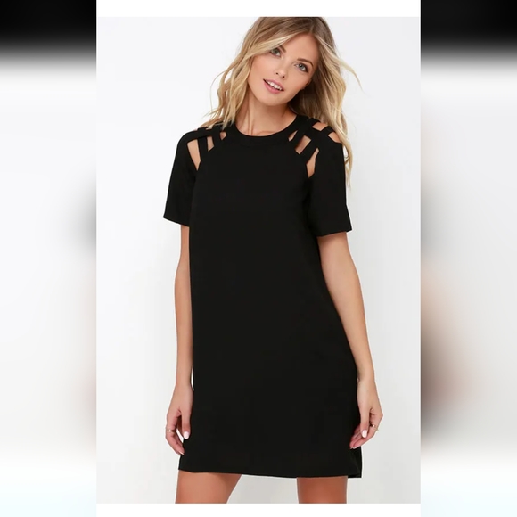 Lulus Dresses & Skirts - Lulu's black cut out shoulder dress size small